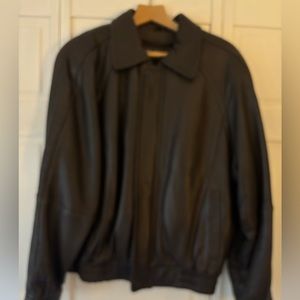 Like new men’s brown Wilson leather jacket